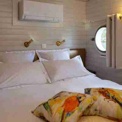 Péniche Mirage-chambre d'hôtes Rooms