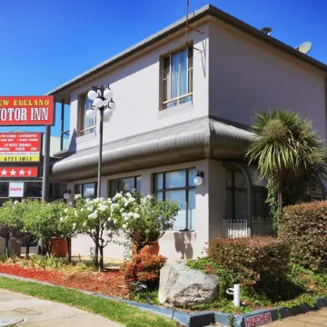 New England Motor Inn