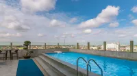 Best World Kindai Hotel - piscina
