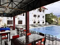 Jungle Backpackers Terrace View