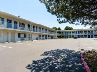 Motel 6 Redding, CA - Central Các khách sạn ở Redding