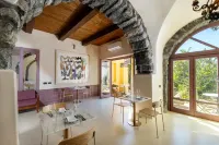 Palazzo Previtera Hotel & Restaurant