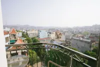 La Maison Boutique Hotel - Mountain view