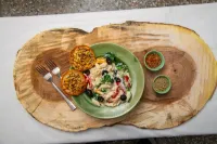 Beholden Stay & Cafe - Mountain View Boutique Stay in Old Manali - breakfast