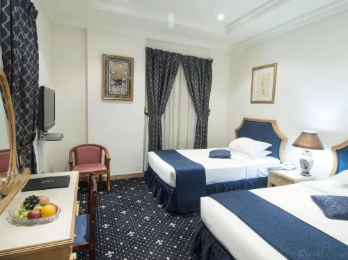 Cayam Hotel