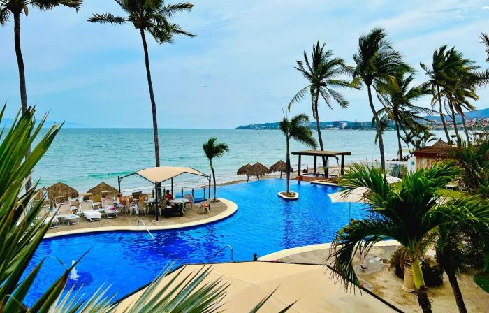 Los Picos Hotel & Suites Bucerias