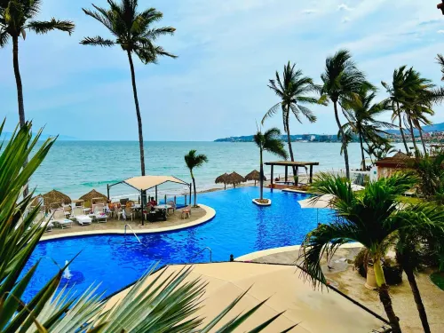 Los Picos Hotel & Suites Bucerias - Homestays