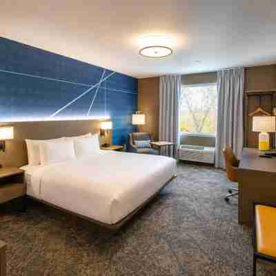 Comfort Inn & Suites Rooms