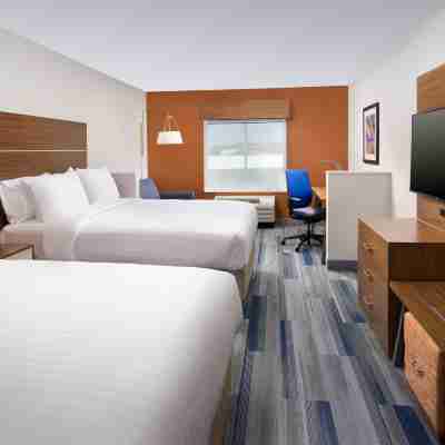 Holiday Inn Express & Suites NEW BRAUNFELS by IHG Rooms