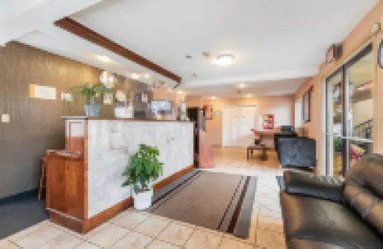 Days Inn by Wyndham Federal Way - Parkplatz