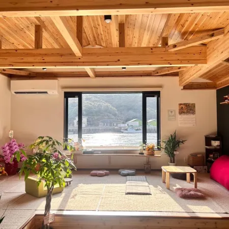 Yamaboushi Tsushima - Guesthouse & Cafe