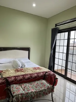 Villa Kyuri Hotels near Curug Tilu