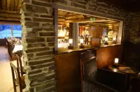 Lapland Hotels Luostotunturi & Amethyst Spa - bar