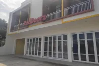 RedDoorz Near Universitas Muhammadiyah Purwokerto Hotels in Kecamatan Kembaran