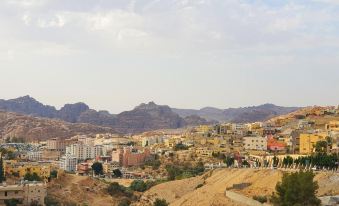 Petra Heart Hotel