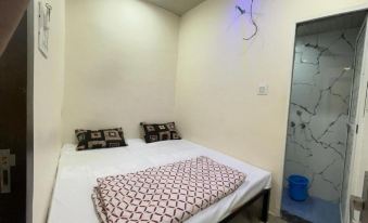 Goroomgo Hotel Winter Ujjain