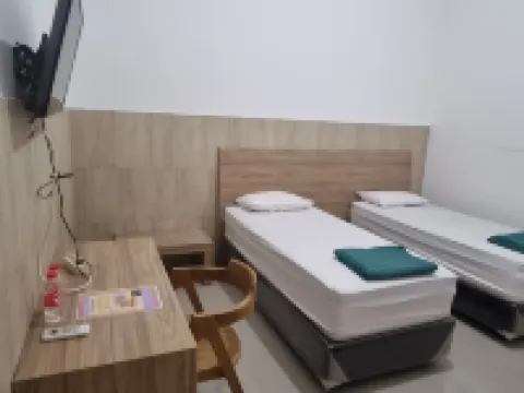 Homestay Suyoso Hotels in Mayangan