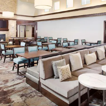 Homewood Suites by Hilton Carlsbad-North San Diego County Отели рядом с достопримечательностью «Флауэр Филдс»