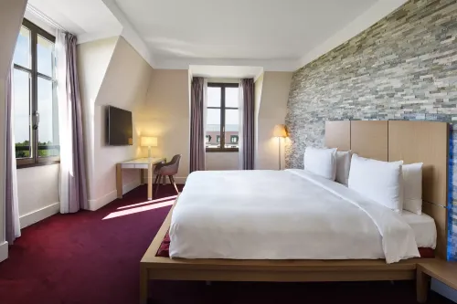 Crowne Plaza Paris Marne-la-Vallée by IHG - Kitchens