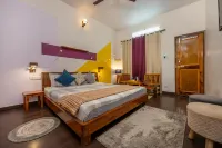 The Birdhouse Villa Hotels near Shiv temple,dhang