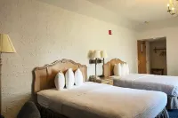 The Chateau Bloomington Hotel and Conference Center Hotels in McLean County