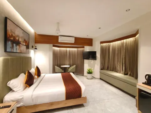 Mayo Suites