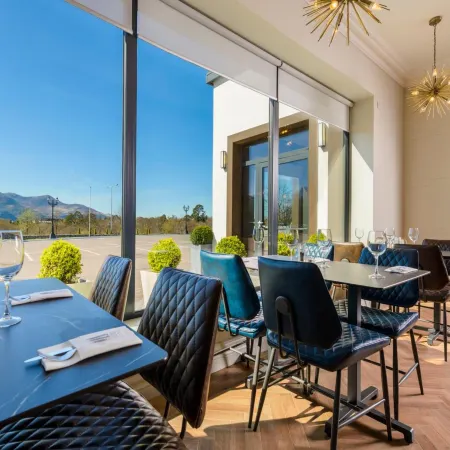 Killarney Oaks Hotel โรงแรมในคิลลาร์นีย์