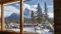 The Juniper Hotel & Bistro - Mountain view