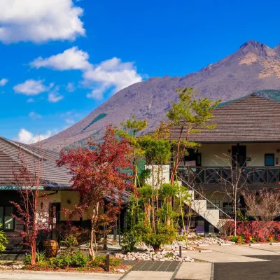 湯布院裏山茶風日式旅館 鄰近JR南由布站的酒店