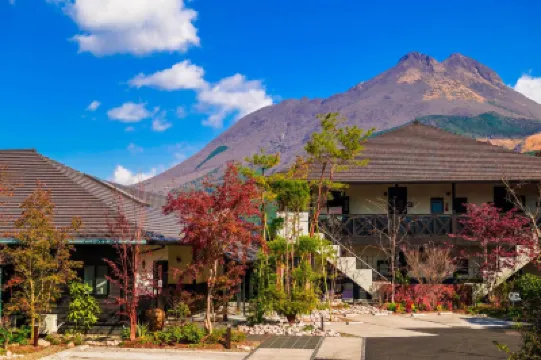 Yufuin Bath Satoyamasafu Hoteles en 