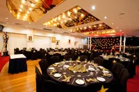 Mercure Maitland Monte Pio - Bãi đậu xe