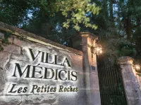 MÉDICIS Home Dijon les Petites Roches Hotels in Dijon