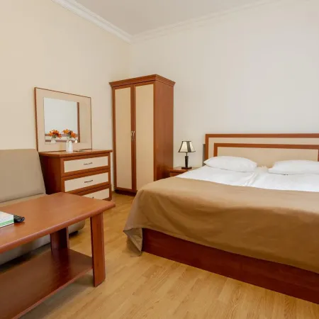 Ariana Family Hotel