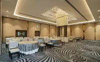 Palm Meadows Resort - 5-Star