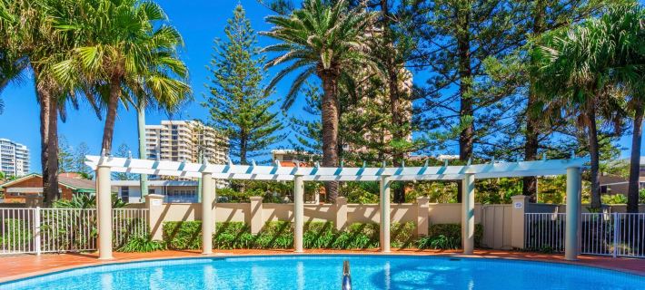 La Grande Apartments Hotels in Broadbeach