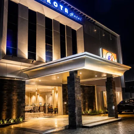 Mahkota Hotel