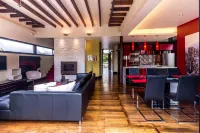 Corinda Contemporary - Homestays