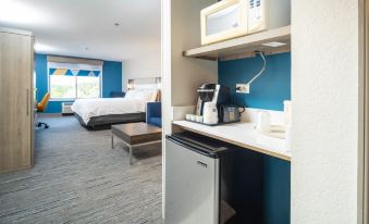 Holiday Inn Express & Suites Atlanta-Johns Creek