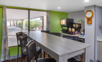 Microtel Inn & Suites by Wyndham Cornelius/Lake Norman