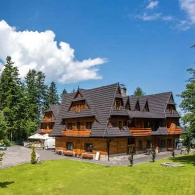 Hotel Dwór Karolówka Hotels near Gold SPA&Beauty by SPA w Tatrach