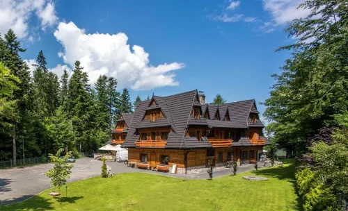 Hotel Dwór Karolówka Hotels in Zakopane