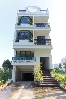 Blue Eyes Hotel