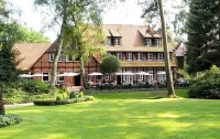 Heidehotel Waldhütte Hotels in Warendorf