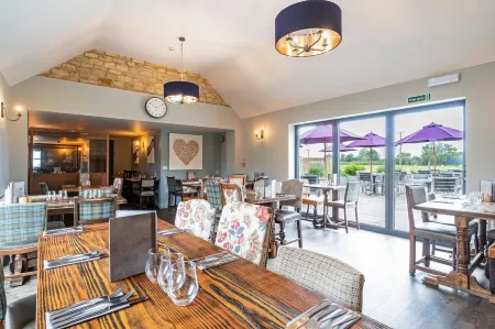 The Dinton Hermit Отели в г. Динтон-вит-Форд энд Аптон