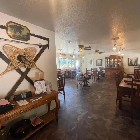 Sierra Woods Lodge