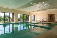 Mr & MRS Smith HÔTEL Chais Monnet