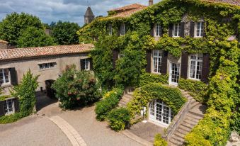 Château de Floure - Spa et Piscine extérieure chauffée