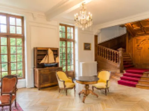 Château du Rondon โรงแรมในOlivet