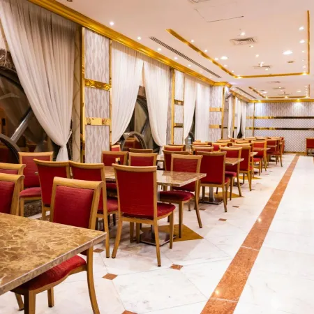 Zowar Alalami Hotel Отели рядом с достопримечательностью «Зеленый купол»