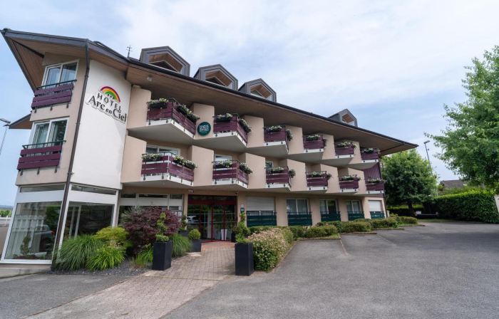 Logis Hotel Arc En Ciel